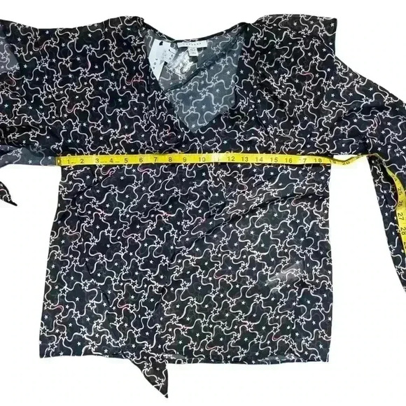 TopShop Sheer Navy Blue Red Star Print Ruffled Tiered Long Sleeve Blouse Size 4 - Picture 7 of 8